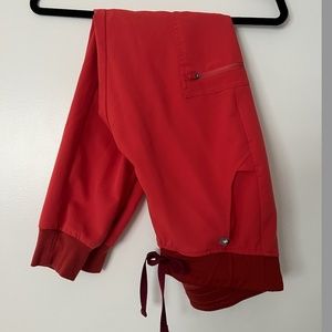 FIGS Women's Zamora Jogger Scrub Pants - CLAY